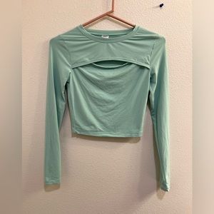 Alphalete Peep Front Ultra Soft Long Sleeve Crop Top